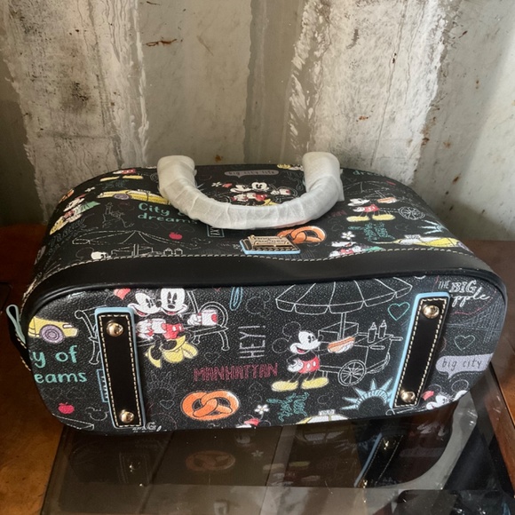 Disney Dooney and bourke satchel - Picture 6 of 7